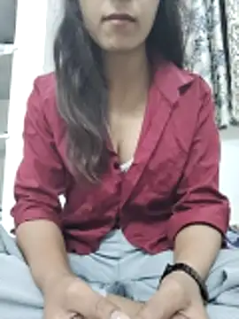 Snapshot of myra77 chatting on 03-19-26, 04:51 myra77 online show from 03-19-26, 04:51