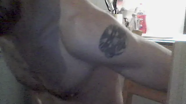 Snapshot of Timoo82 chatting on 04-02-26, 07:09 Timoo82 online show from 04-02-26, 07:09