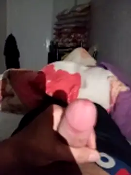 Snapshot of Diaaeddne chatting on 04-06-26, 10:33 Diaaeddne online show from 04-06-26, 10:33