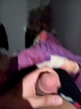 Snapshot of Diaaeddne chatting on 04-07-26, 10:33 Diaaeddne online show from 04-07-26, 10:33