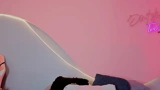 liz mares online show from 04-12-26, 01:36