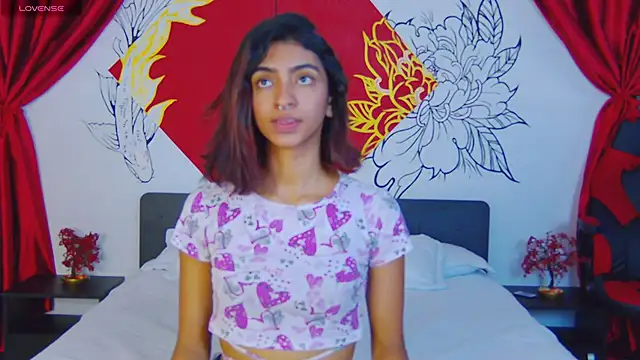Hottie Veronica online show from 05-03-26, 05:38