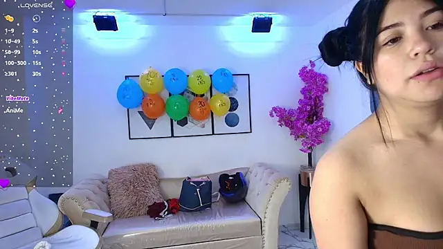 Kitty  meow online show from 05-12-26, 12:33