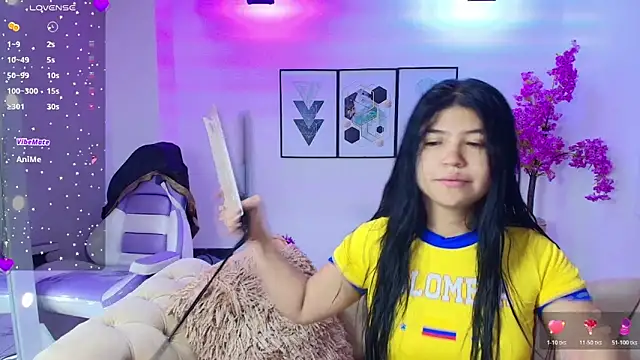 Kitty  meow online show from 06-17-26, 12:37