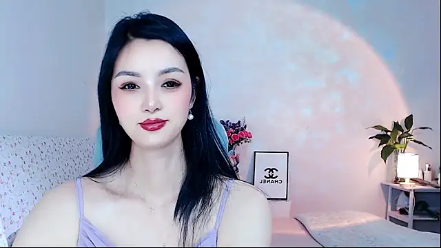 Evelyn-007 online show from 04-18-26, 01:57