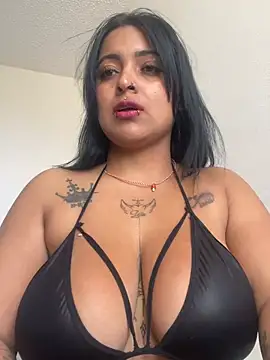 Snapshot of Sarah-917 chatting on 07-15-26, 09:44 Sarah-917 online show from 07-15-26, 09:44