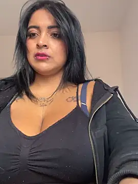 Snapshot of Sarah-917 chatting on 07-17-26, 06:27 Sarah-917 online show from 07-17-26, 06:27