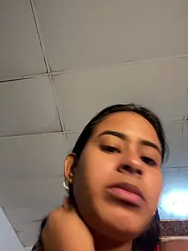 lucirganaxxx online show from 05-08-26, 03:43