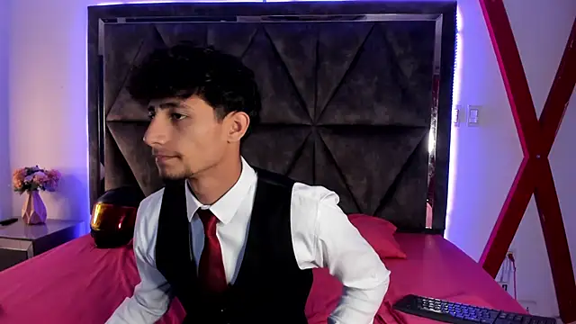 MaxiimoRomano  online show from 03-20-26, 12:28