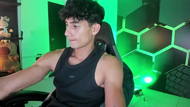 MaxiimoRomano  online show from 07-01-26, 07:25
