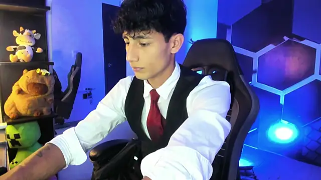 MaxiimoRomano  online show from 07-10-26, 07:03