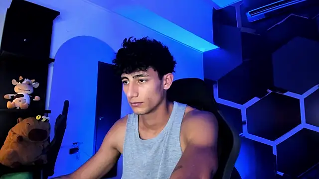 MaxiimoRomano  online show from 07-08-26, 07:03