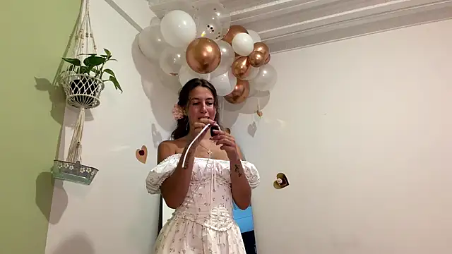 Julieta Jol online show from 06-17-26, 02:49