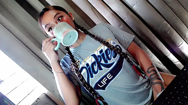 Jessicasfantasy online show from 03-18-26, 11:37