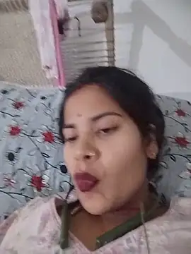 Snapshot of Pallavi_cute chatting on 06-09-26, 06:20 Pallavi cute online show from 06-09-26, 06:20