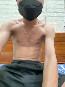 Hoanganhdayroii online show from 04-06-26, 03:13