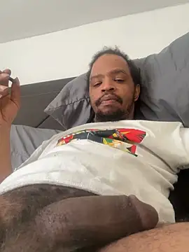 Snapshot of themeatman41 chatting on 03-24-26, 09:48 themeatman41 online show from 03-24-26, 09:48