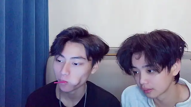 XX-XIUXIU online show from 03-19-26, 01:00