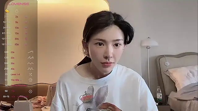 Snapshot of kiki-12 chatting on 05-31-26, 07:47 kiki-12 online show from 05-31-26, 07:47