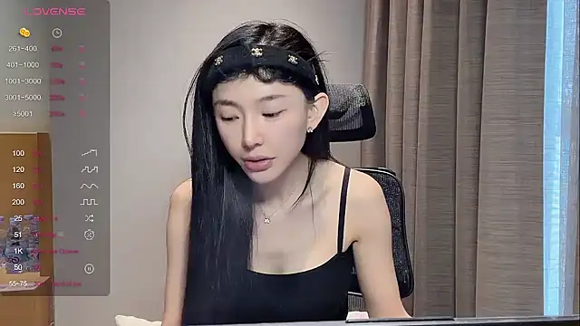 Snapshot of kiki-12 chatting on 04-16-26, 03:29 kiki-12 online show from 04-16-26, 03:29