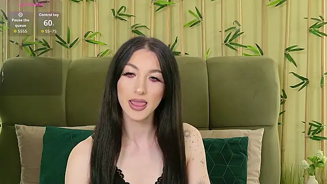 EllieJules online show from 04-13-26, 03:54