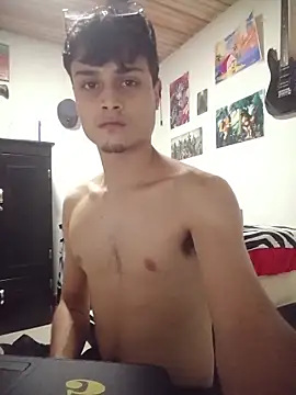 Snapshot of Mobi_bigdick chatting on 04-13-26, 12:58 Mobi bigdick online show from 04-13-26, 12:58