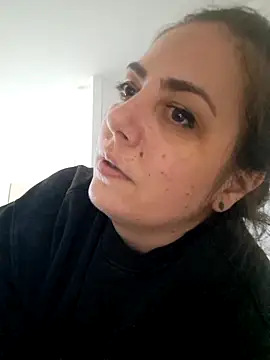 Snapshot of Arya_Malone chatting on 05-17-26, 02:28 Arya Malone online show from 05-17-26, 02:28