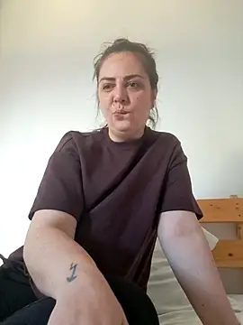 Snapshot of Arya_Malone chatting on 05-18-26, 07:13 Arya Malone online show from 05-18-26, 07:13