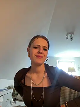 SophiaWestend online show from 03-26-26, 09:40