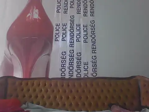 Evamilfhungary online show from 04-19-26, 07:20