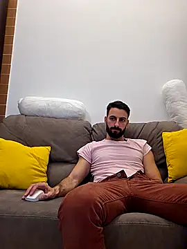 AmicisegretiITA online show from 03-29-26, 08:10