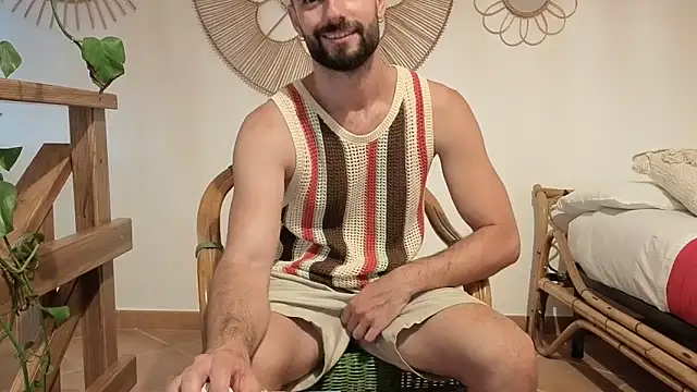 AmicisegretiITA online show from 06-17-26, 12:04