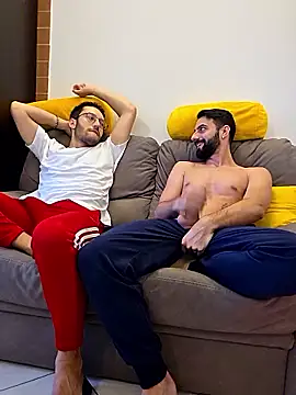 AmicisegretiITA online show from 05-05-26, 05:32