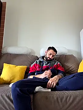 AmicisegretiITA online show from 04-02-26, 10:44