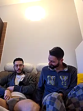 AmicisegretiITA online show from 03-31-26, 05:42