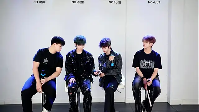 handsomeboy-002 online show from 03-18-26, 11:46