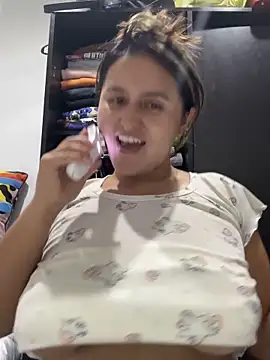 rafaella stefano online show from 05-31-26, 11:27
