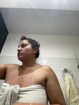 Snapshot of rafaella_stefano chatting on 07-19-26, 09:44 rafaella stefano online show from 07-19-26, 09:44