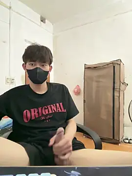 Snapshot of Funkin- chatting on 04-09-26, 11:38 Funkin- online show from 04-09-26, 11:38