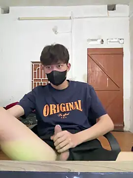 Snapshot of Funkin- chatting on 04-02-26, 11:39 Funkin- online show from 04-02-26, 11:39