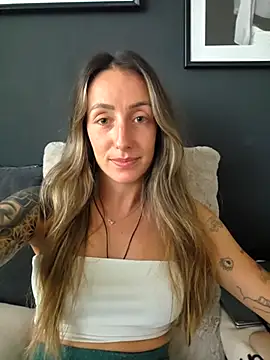 NicoleKaiser online show from 04-20-26, 04:08