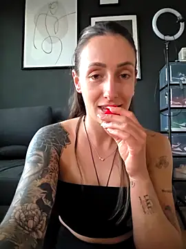 NicoleKaiser online show from 04-08-26, 05:36