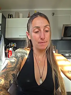 NicoleKaiser online show from 06-02-26, 04:40