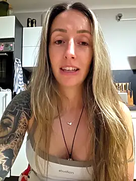 NicoleKaiser online show from 04-21-26, 08:15