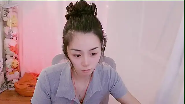 Puresnow online show from 06-27-26, 02:56