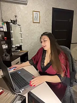 AgathaMyers online show from 03-26-26, 04:05