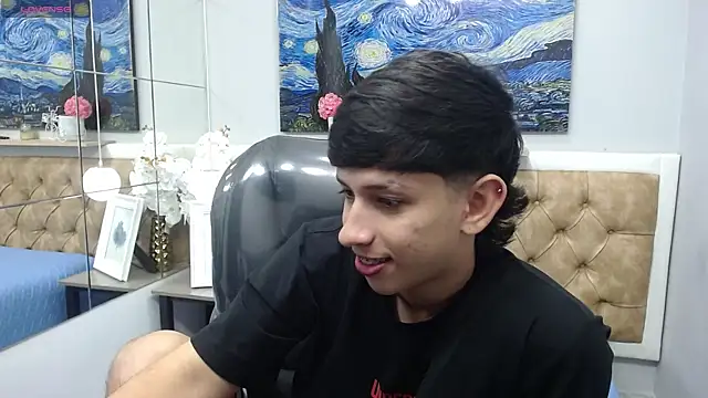 Snapshot of AdrianFranko chatting on 06-10-26, 03:02 AdrianFranko online show from 06-10-26, 03:02