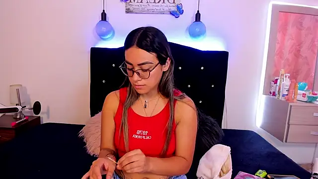 Sia messy online show from 03-21-26, 02:10