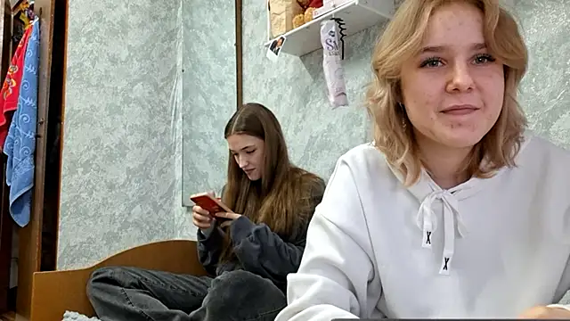 ColleneMckeehan online show from 03-18-26, 04:19