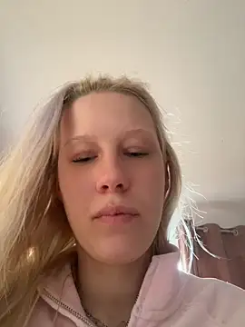 LeniMaria online show from 04-08-26, 05:25